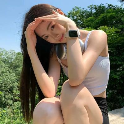 阳光灿烂的女人